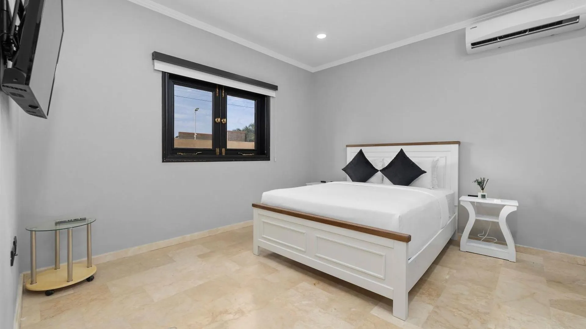 3Br Villa Serene Grace With Private Pool By Bocobay 오란제스타트